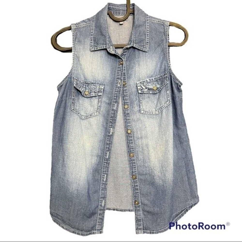 Charlotte Russe Distressed Denim Sleeveless Top Size XS